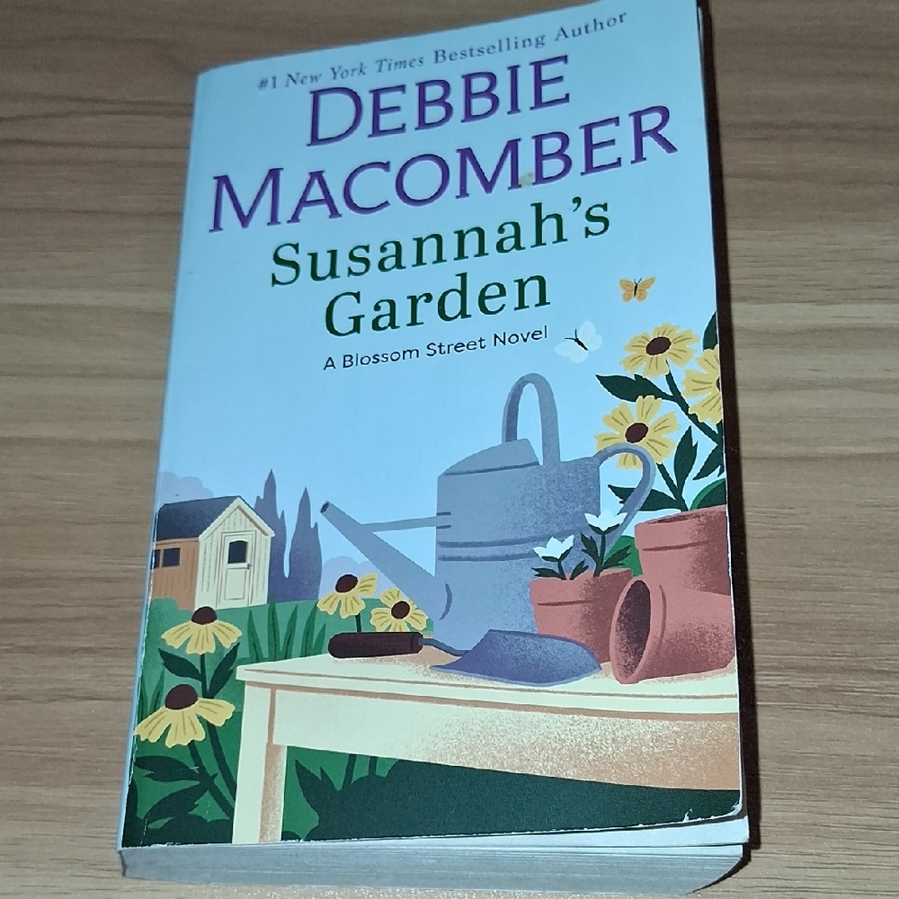 Book "Susannah's Garden" By: Debbie Macomber - Picture 1 of 8